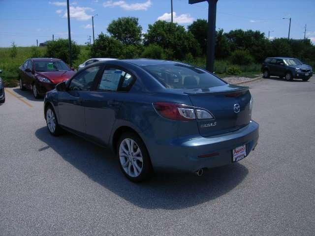 Mazda 3 2011 photo 4