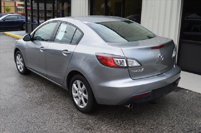 Mazda 3 2011 photo 2