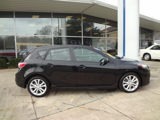 Mazda 3 2011 photo 1