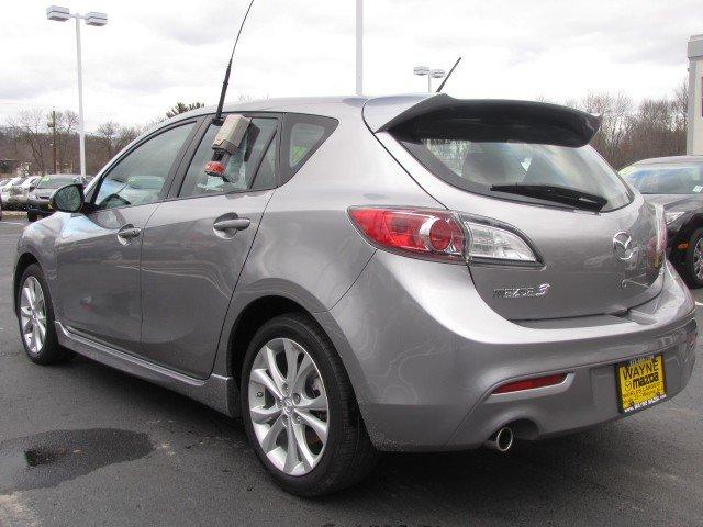 Mazda 3 2011 photo 2