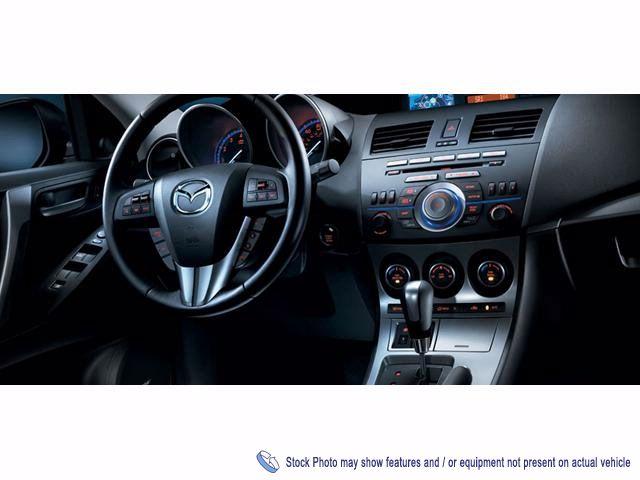Mazda 3 2011 photo 2