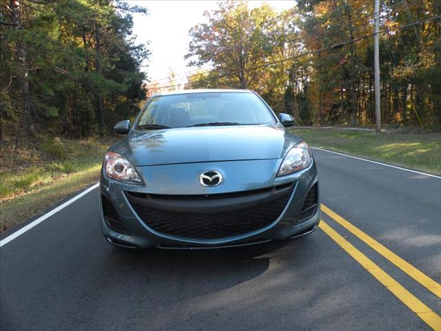 Mazda 3 2011 photo 1