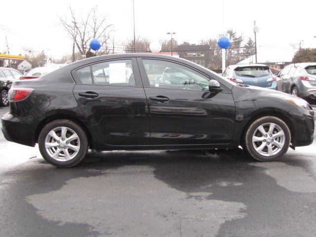 Mazda 3 2011 photo 1