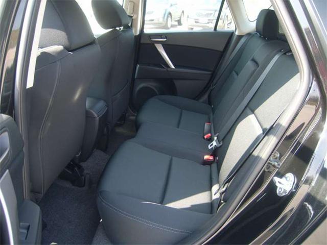 Mazda 3 2011 photo 1