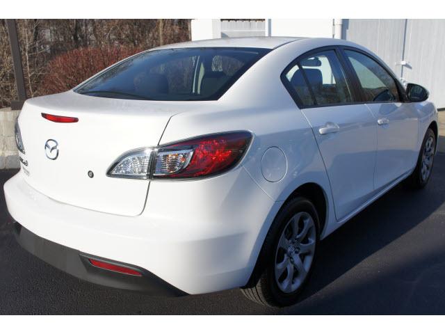 Mazda 3 2011 photo 3