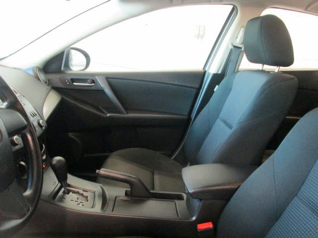 Mazda 3 2012 photo 3