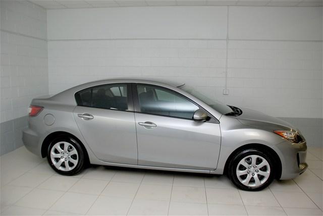 Mazda 3 2012 photo 1