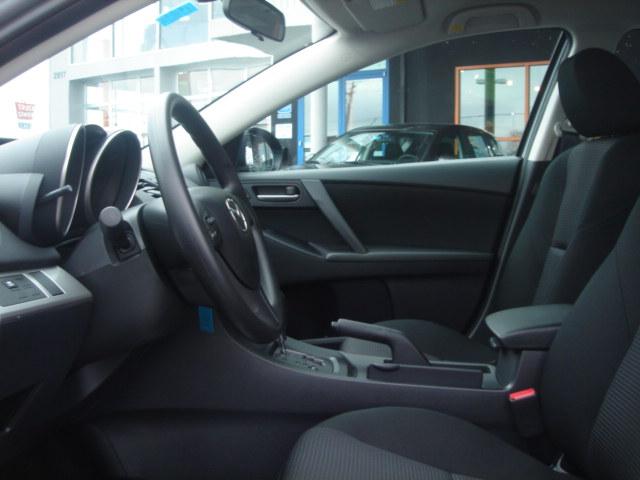 Mazda 3 2012 photo 2