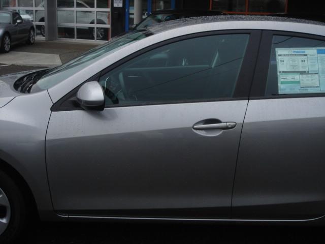 Mazda 3 2012 photo 3