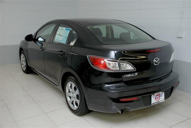 Mazda 3 2012 photo 3