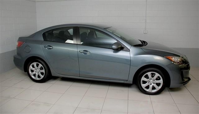 Mazda 3 2012 photo 2