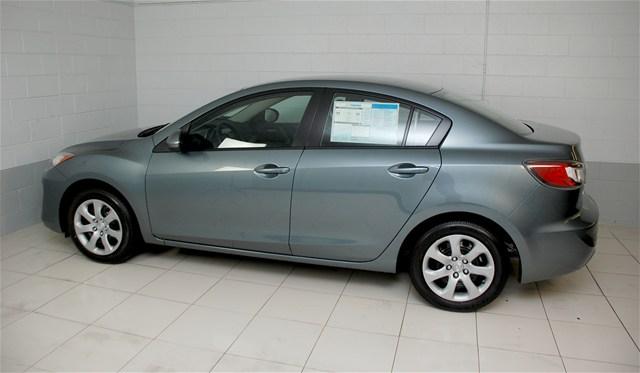 Mazda 3 2012 photo 3