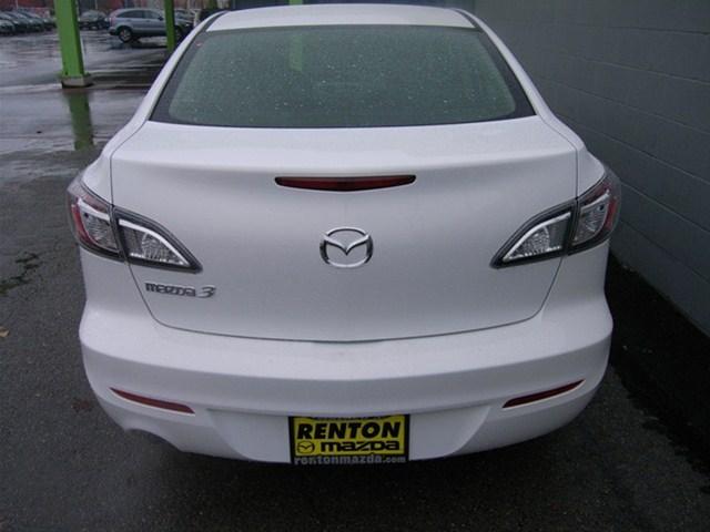 Mazda 3 2012 photo 1