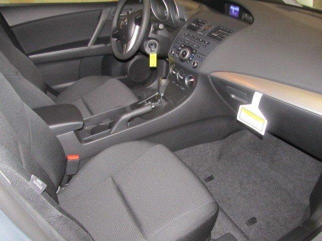 Mazda 3 2012 photo 3