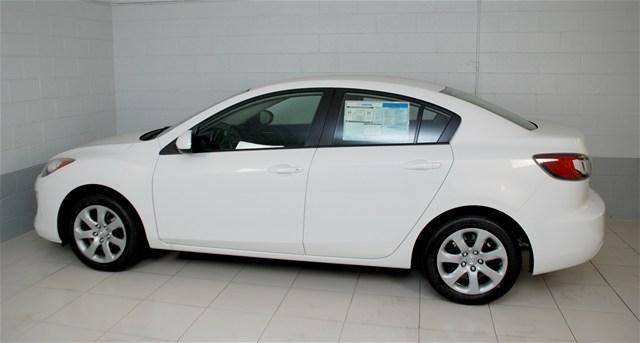 Mazda 3 2012 photo 2