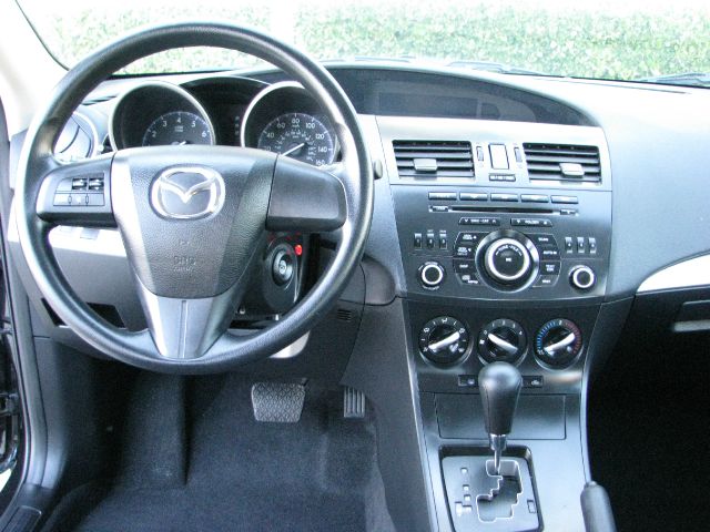 Mazda 3 2012 photo 40