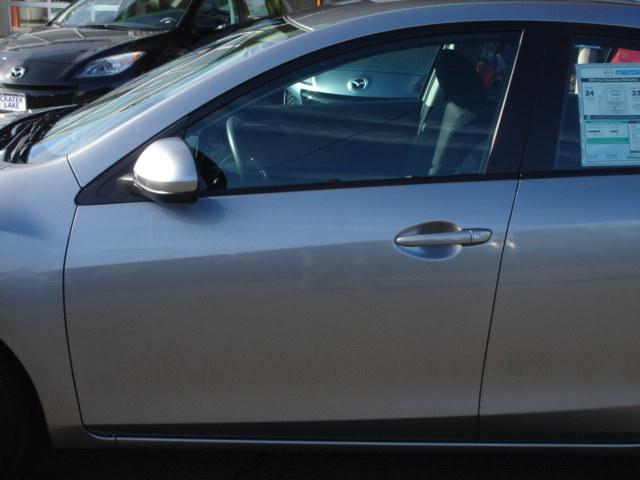 Mazda 3 2012 photo 3