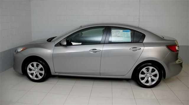 Mazda 3 2012 photo 2