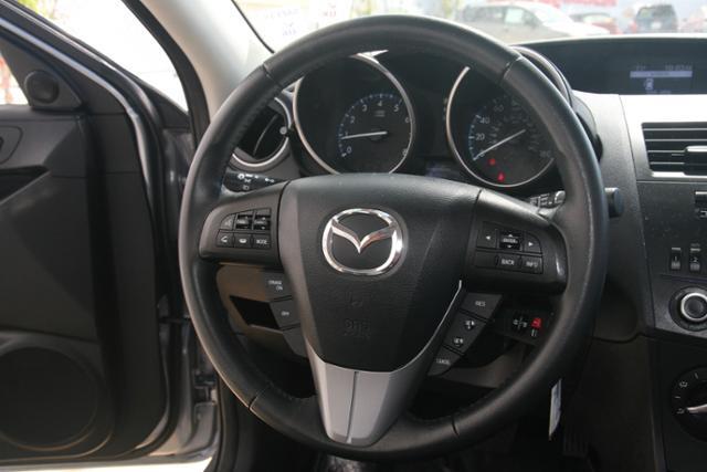 Mazda 3 2012 photo 11