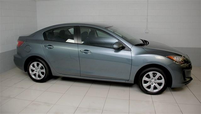 Mazda 3 2012 photo 2
