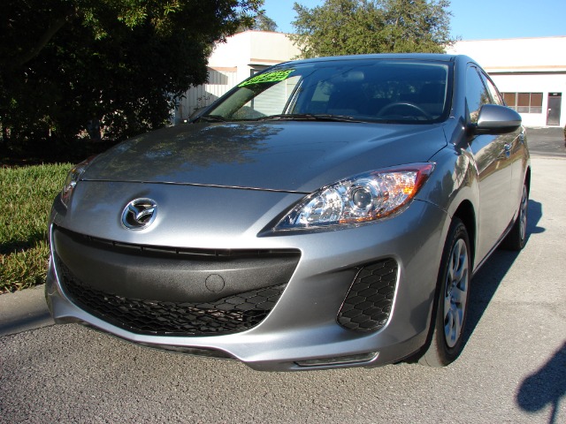 Mazda 3 2012 photo 1