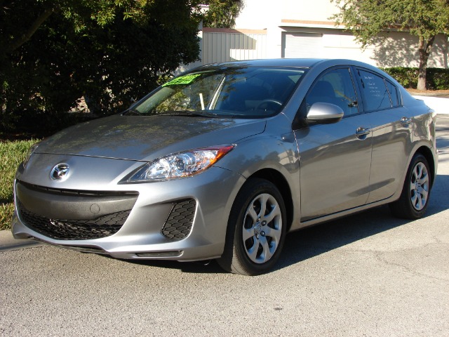 Mazda 3 2012 photo 3