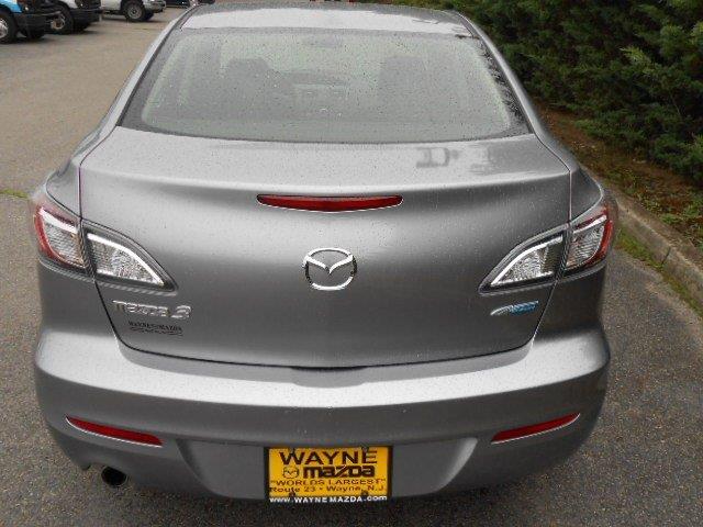 Mazda 3 2012 photo 3