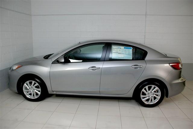 Mazda 3 2012 photo 3
