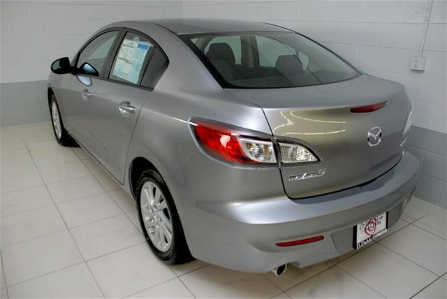 Mazda 3 2012 photo 4