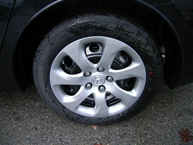 Mazda 3 2012 photo 2