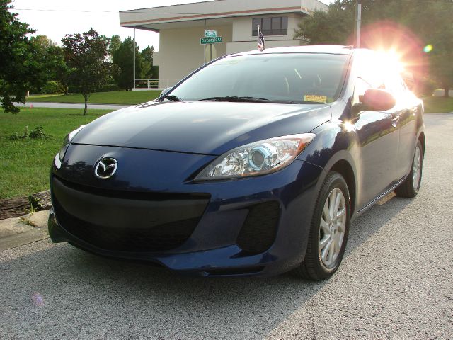 Mazda 3 Crew-short-slt-6.6l Diesel-cd/tape BOSE Sedan