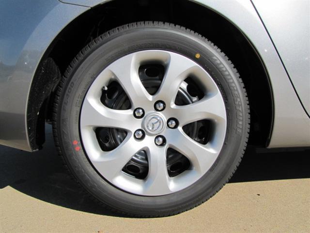 Mazda 3 2012 photo 2