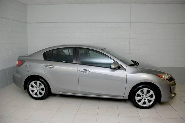 Mazda 3 2012 photo 1