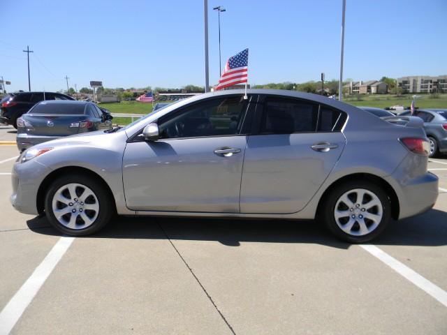Mazda 3 2012 photo 2