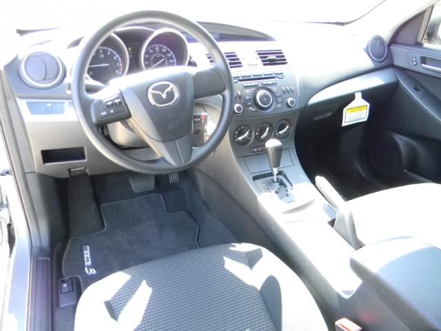 Mazda 3 2012 photo 5