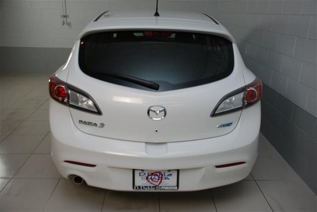 Mazda 3 2012 photo 2