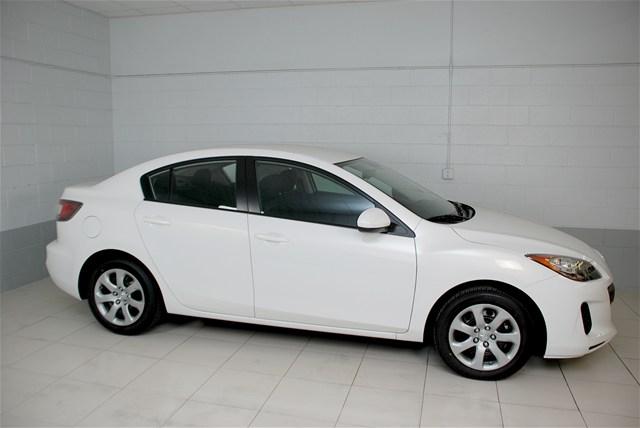 Mazda 3 2012 photo 1