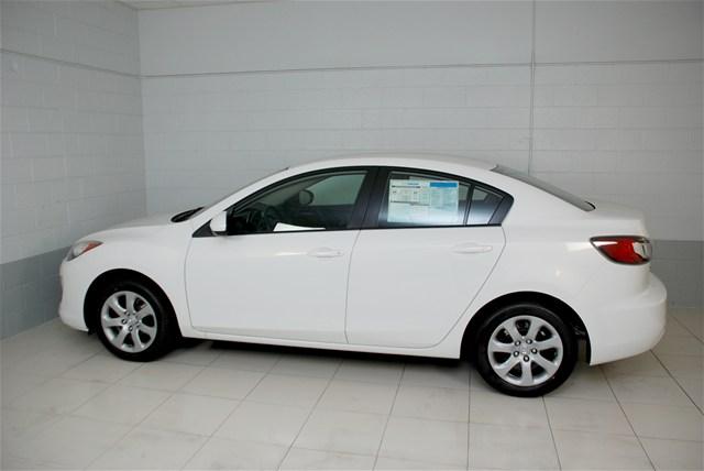 Mazda 3 2012 photo 3