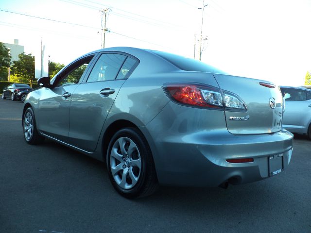 Mazda 3 2012 photo 2