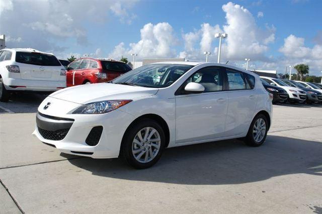 Mazda 3 2012 photo 1