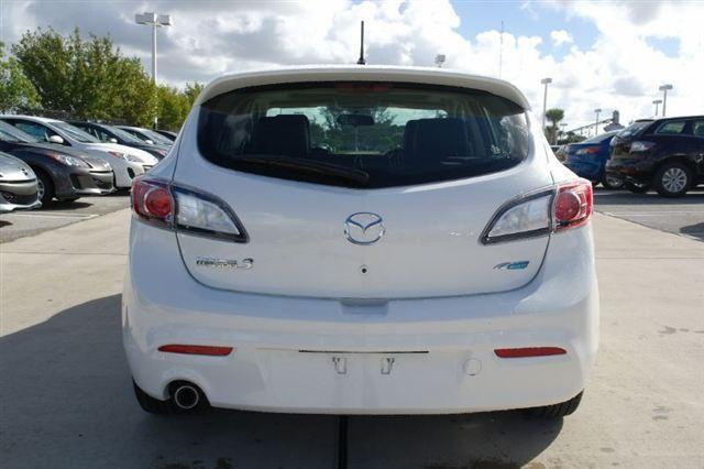 Mazda 3 2012 photo 3