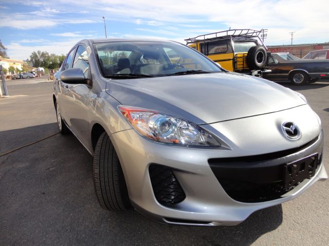 Mazda 3 2012 photo 1