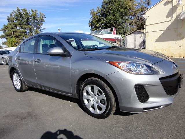 Mazda 3 2012 photo 2