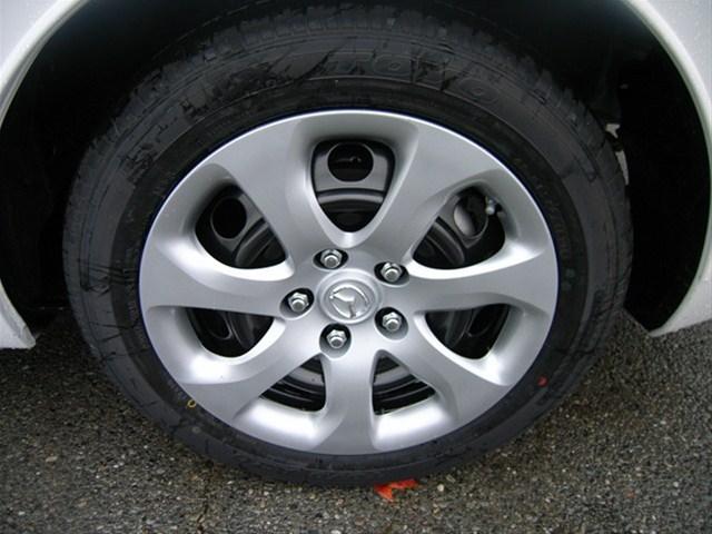 Mazda 3 2012 photo 2