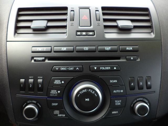Mazda 3 2012 photo 11