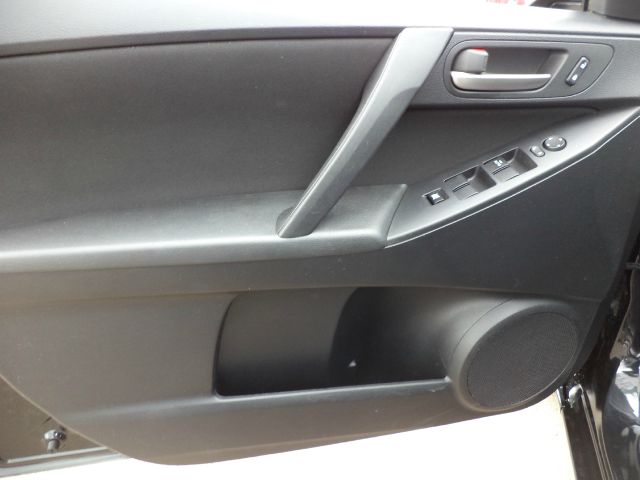 Mazda 3 2012 photo 17