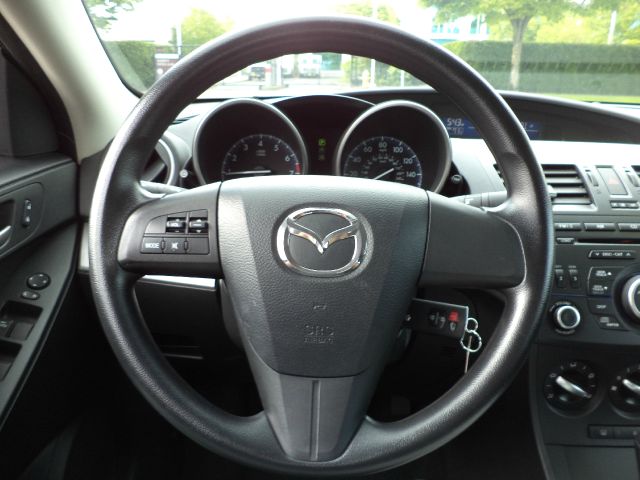 Mazda 3 2012 photo 5