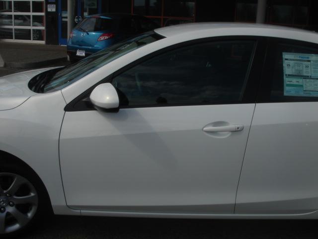 Mazda 3 2012 photo 3