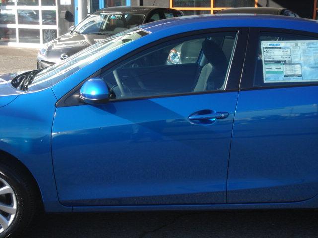 Mazda 3 2012 photo 3