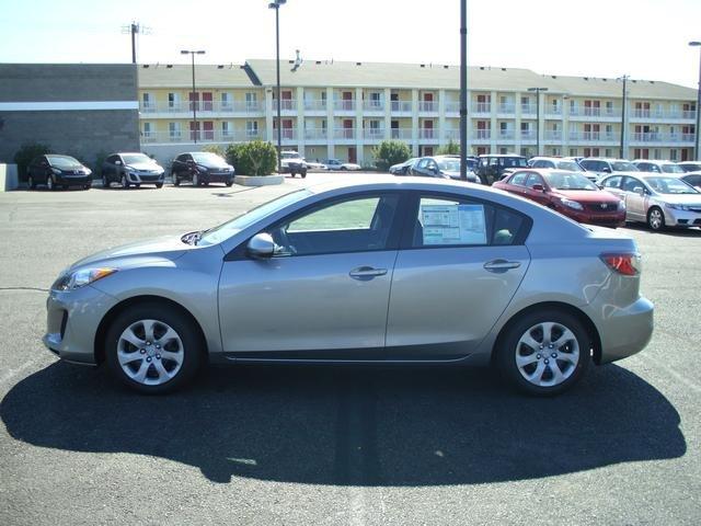 Mazda 3 2012 photo 3